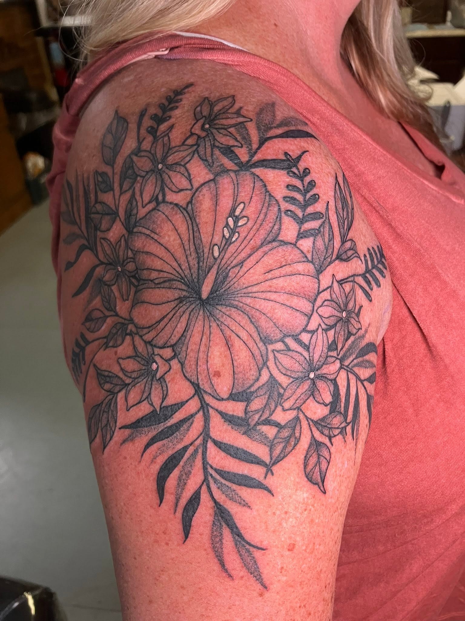 Floral shoulder piece