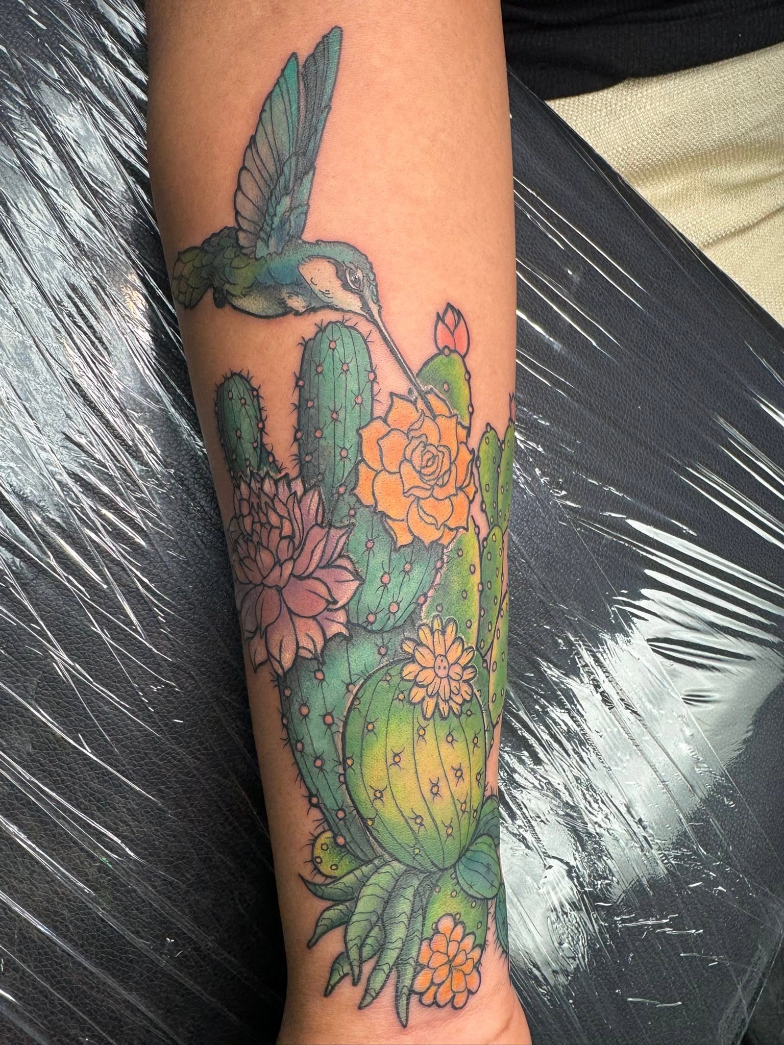 Hummingbird and floral leg piece